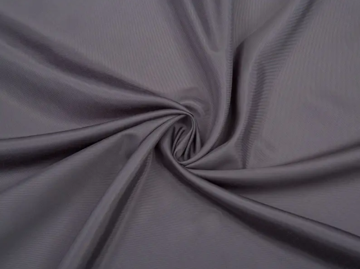 الدليل النهائي لاختيار أفضل أقمشة بطانة الملابس لكل قطعة ملابس